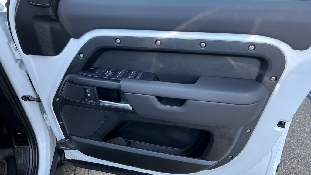 Land Rover Defender Land Rover Defender Estate 3.0 D350 X-dynam Grey #40