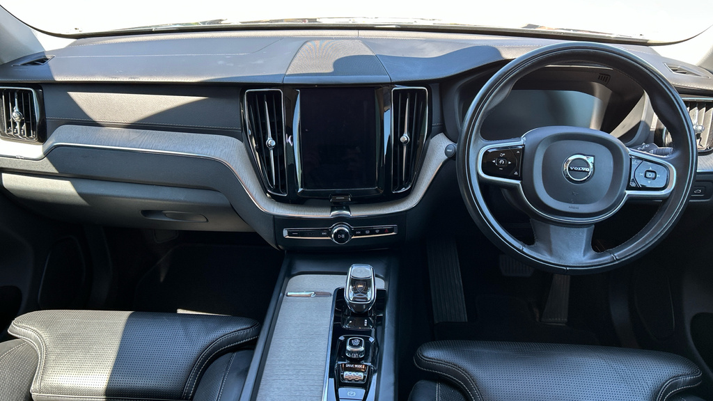 Volvo XC60 2.0 B5p Momentum Geartronic Grey #11