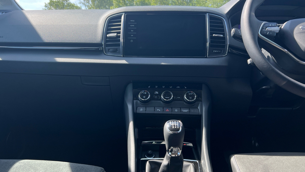 Skoda Karoq 1.5 Tsi Sportline Edition Dsg Black #12