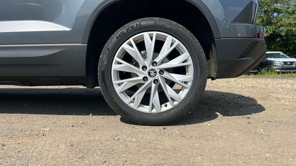 Skoda Karoq 1.5 Tsi Sportline Edition Dsg Black #18