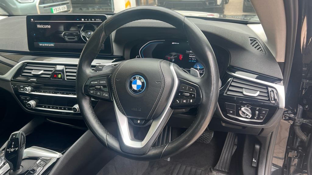 BMW 5 Series 530E Xdrive M Sport Touring Blue #15