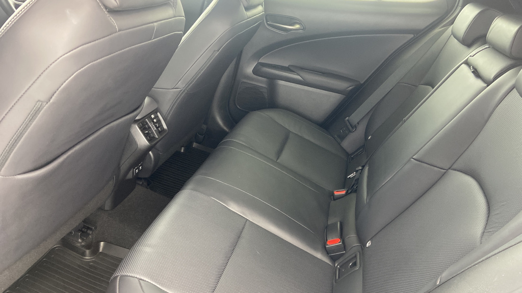 Lexus UX 250H 2.0 F-sport Cvt Nav Red #28
