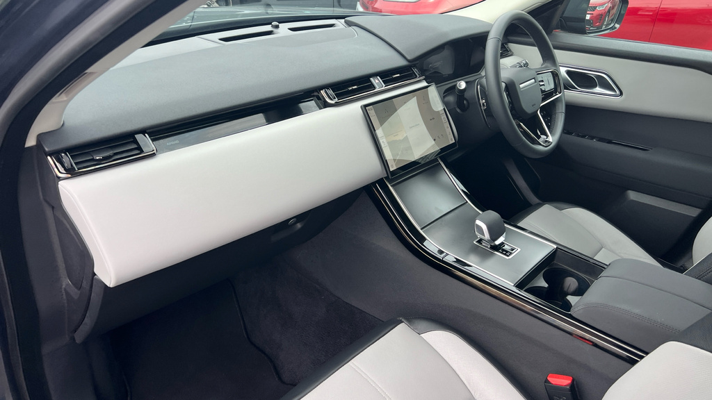 Land Rover Range Rover Velar 2.0 P400e 19.2Kwh Suv Plu Black #15
