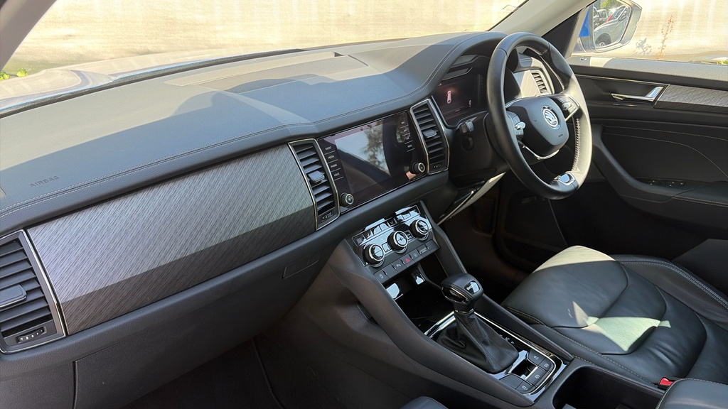 Skoda Kodiaq Sportline White #14