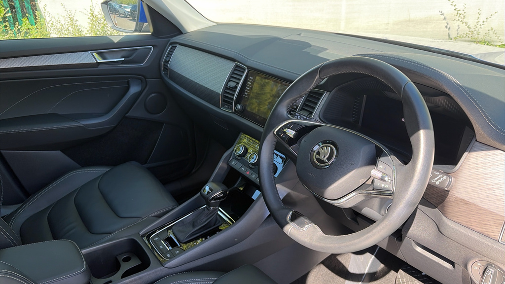 Skoda Kodiaq Sportline White #13