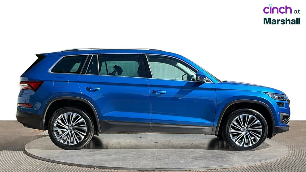 Skoda Kodiaq Sportline White #2