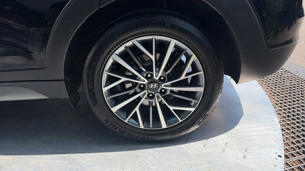 Hyundai Tucson 1.6 T-gdi Premium 175 Bhp Grey #22