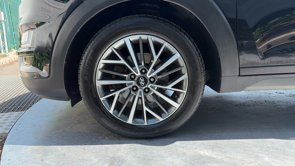 Hyundai Tucson 1.6 T-gdi Premium 175 Bhp Grey #21