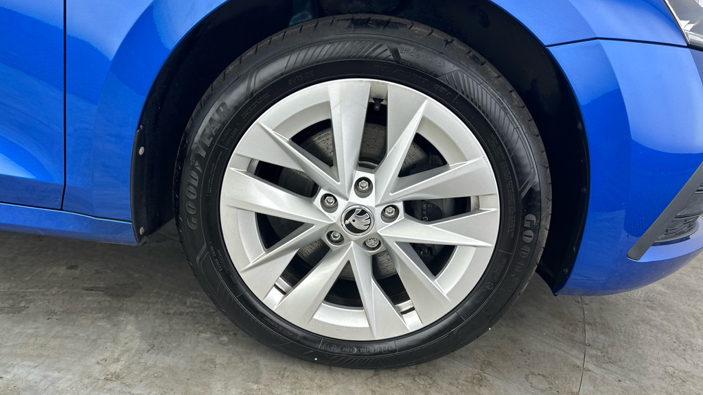 Skoda Octavia Estate 2.0Tdi 150Ps Se L Scr Dsg Blue #26