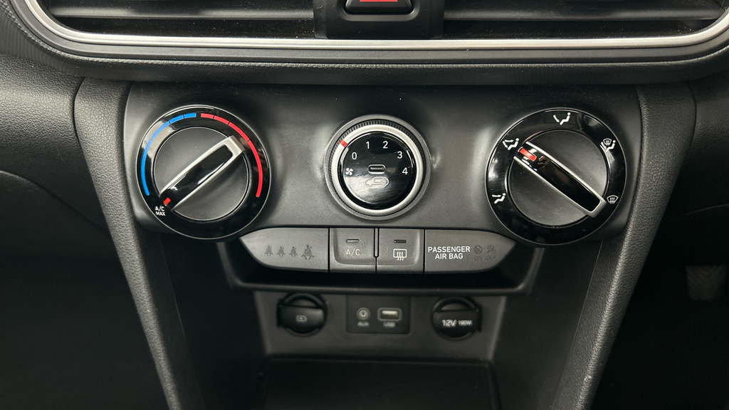 Hyundai Kona 150Kw Premium 64Kwh Hatchback Orange #17