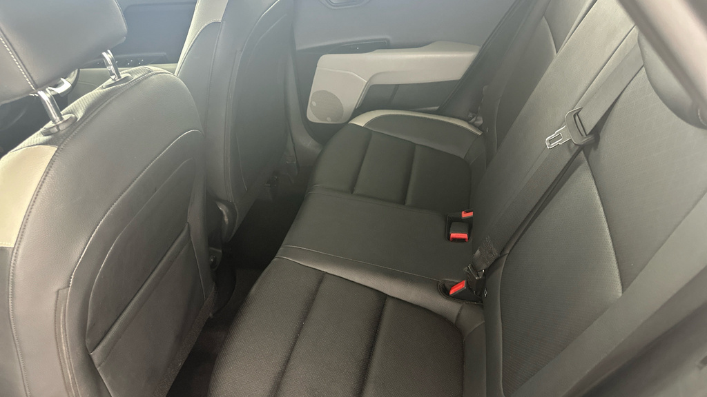 Kia Stonic 1.4 2 Suv Euro 6 Ss 98 Bhp Grey #24