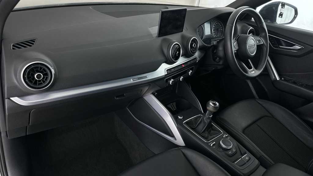Audi Q2 2.0 Tfsi Edition 1 Suv S Tronic Quattro Grey #11