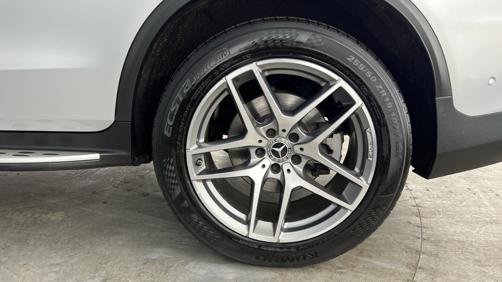 Mercedes-Benz GLC Class 300 D 4Matic Amg Line Premium Plsestate Silver #28