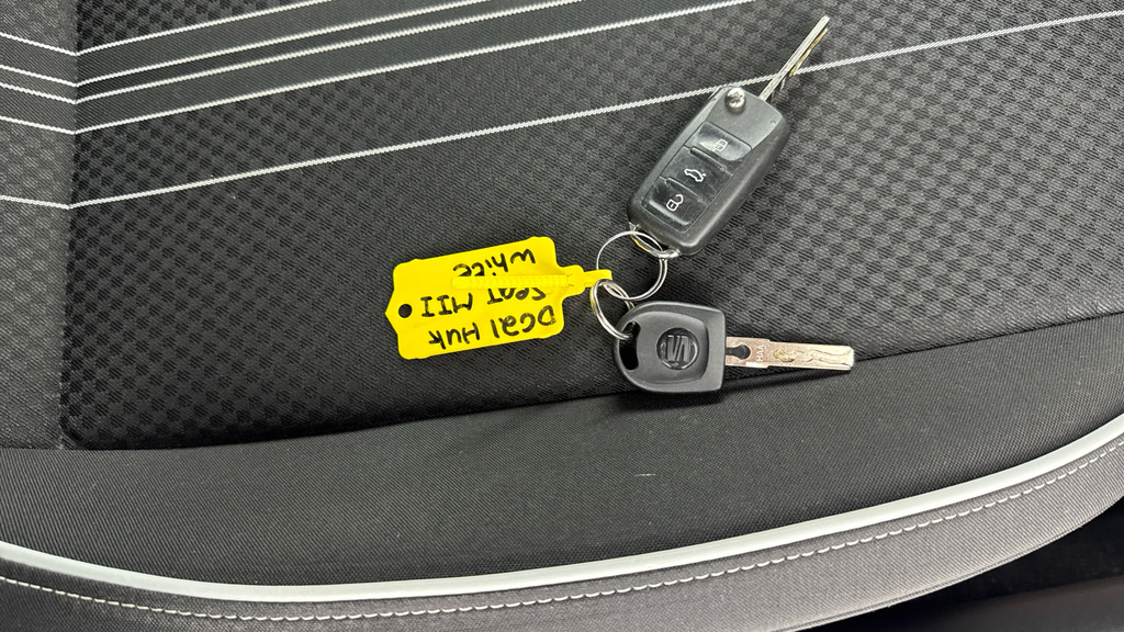 Seat MII 83Ps Hatchback 5-Door Gloss Black Alloys Black #22