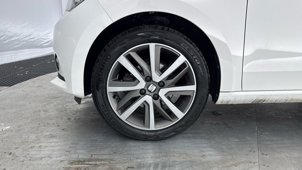 Seat MII 83Ps Hatchback 5-Door Gloss Black Alloys Black #19