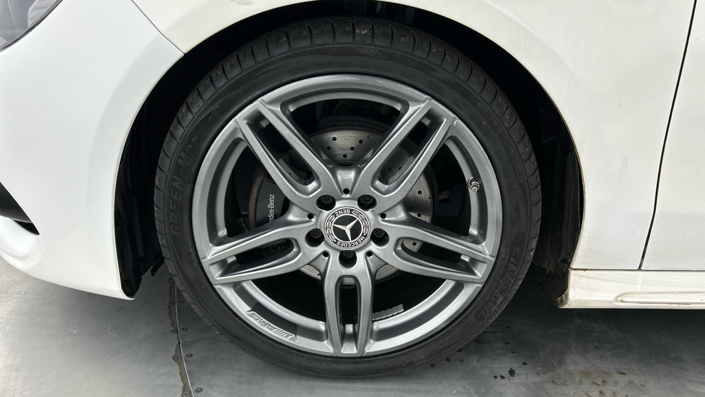 Mercedes-Benz CLA Class 1.6 Amg Line Edition Shooting Brake Euro 6 Ss 5 White #21