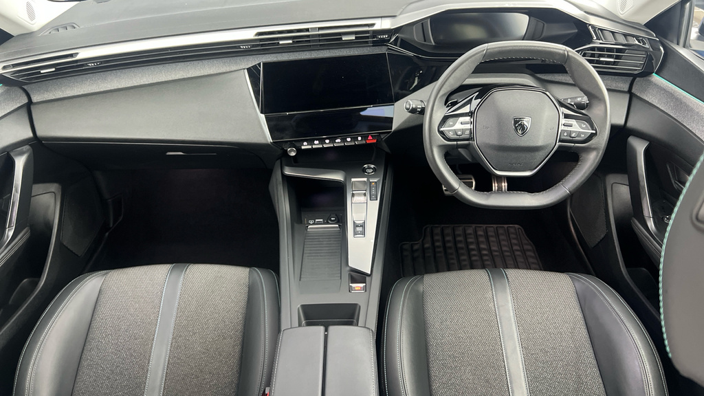 Peugeot 308 1.2 Puretech Allure Premium Eat8 Black #15