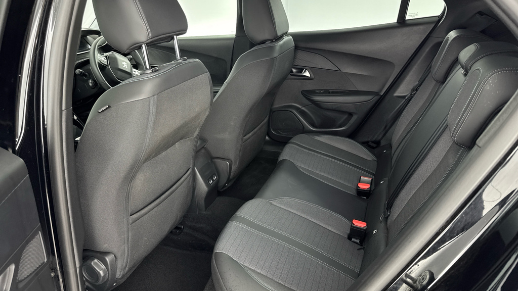 Peugeot e-2008 50Kwh Allure Premium 7Kw Charger Blue #14