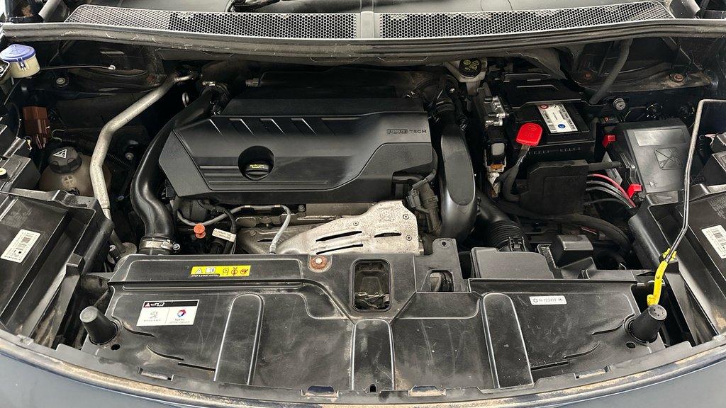 Peugeot 5008 Suv 1.5 White #23