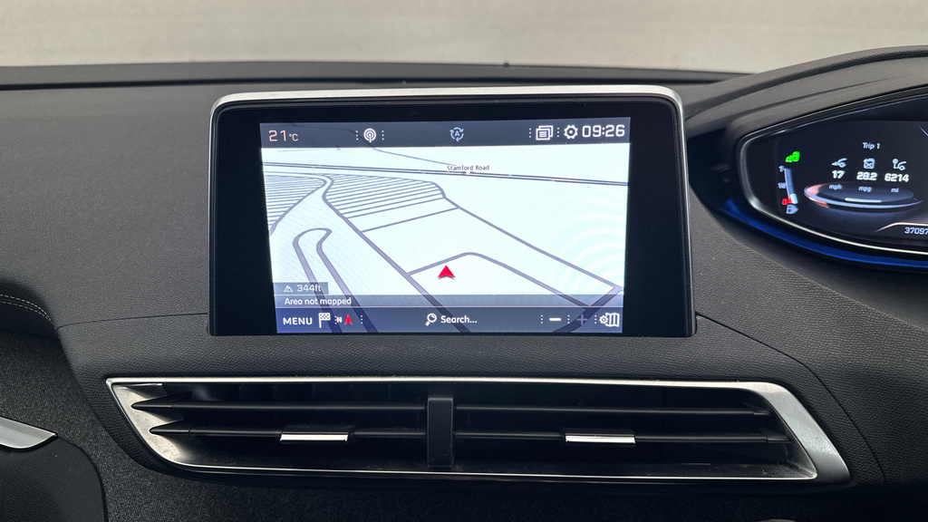 Peugeot 5008 Suv 1.5 White #19