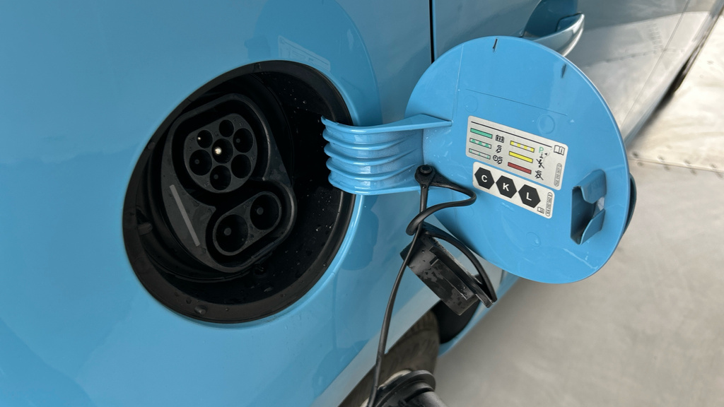 Volkswagen e-Up Volkswagen Up E-up 82 Ps Motor Silver #25