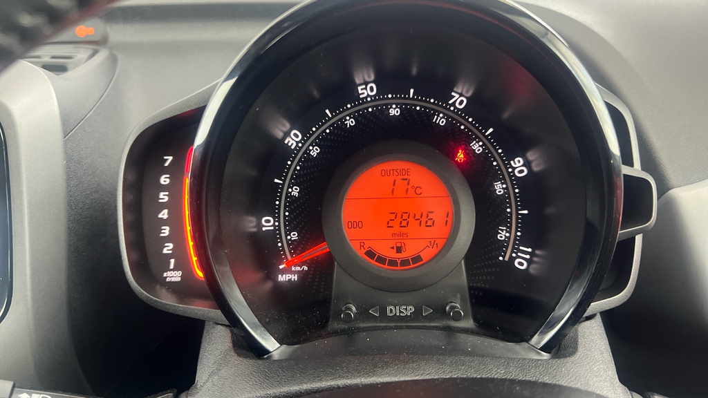 Toyota Aygo X Vvt-i X-trend Red #19