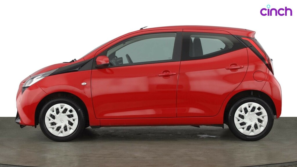 Toyota Aygo X Vvt-i X-trend Red #6