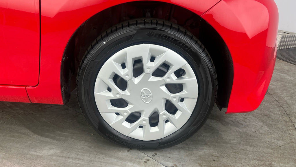 Toyota Aygo X Vvt-i X-trend Red #26