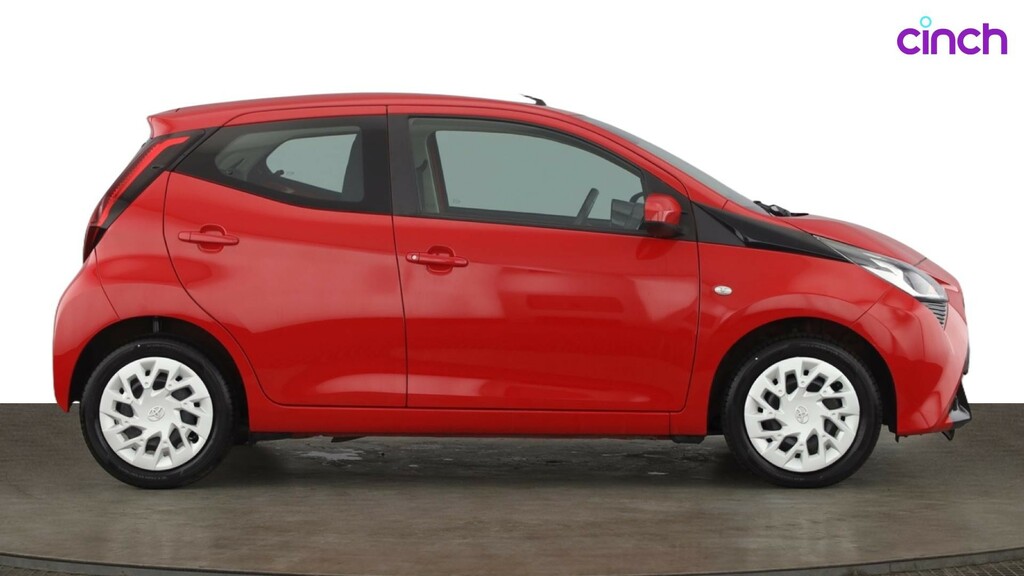 Toyota Aygo X Vvt-i X-trend Red #2