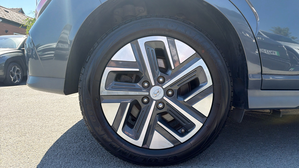 Hyundai Kona 64Kwh 204Ps Ultimate Vq Grey #19