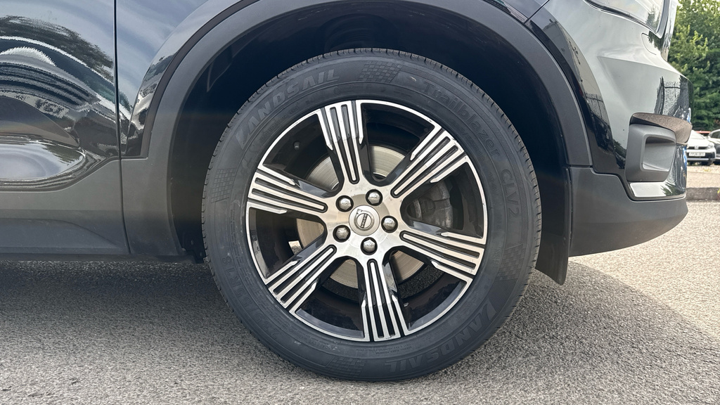 Volvo XC40 1.5 T3 Momentum Euro 6 Ss White #20