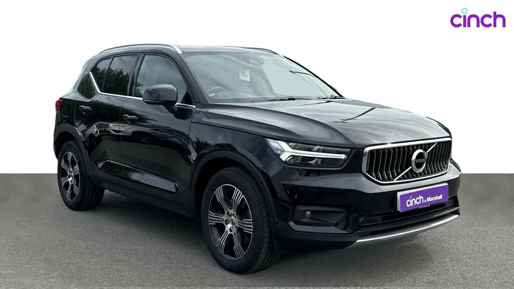Volvo XC40 1.5 T3 Momentum Euro 6 Ss White #1