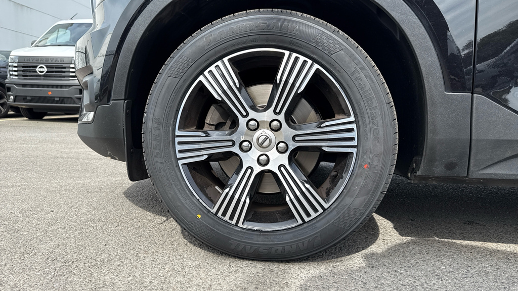 Volvo XC40 1.5 T3 Momentum Euro 6 Ss White #17
