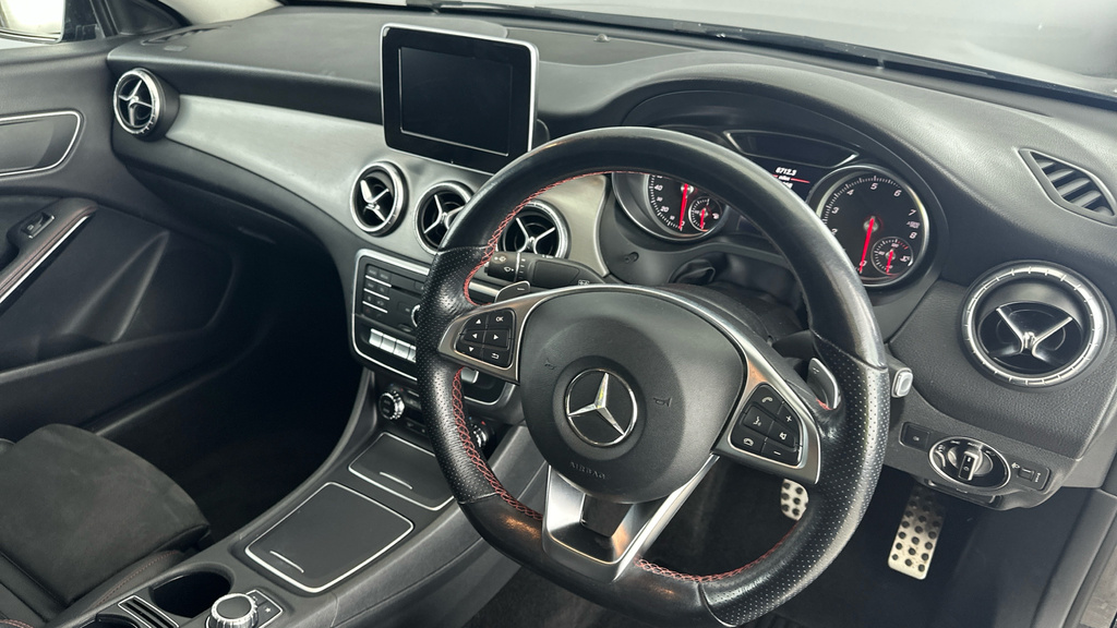 Mercedes-Benz CLA Class 1.3 Cla180 Amg Line Coupe 7G-dct Euro 6 Ss White #9