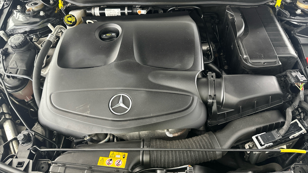 Mercedes-Benz CLA Class 1.3 Cla180 Amg Line Coupe 7G-dct Euro 6 Ss White #22