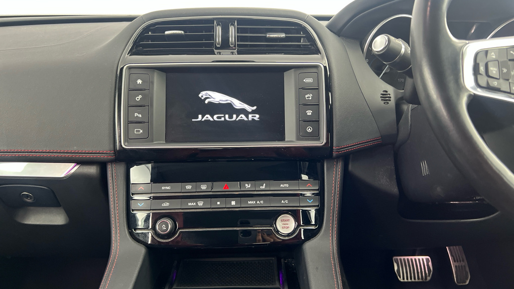 Jaguar F-Pace 2.0D R-sport Awd - Sunroof - 1 O Red #25
