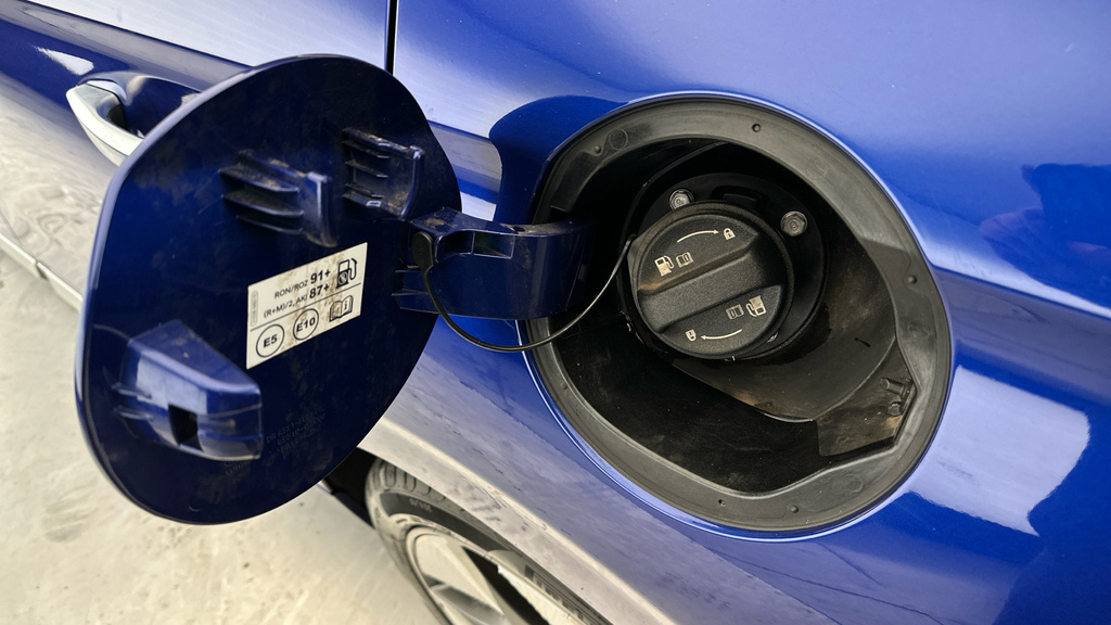 Hyundai Ioniq 38.3Kwh Premium Se Black #29