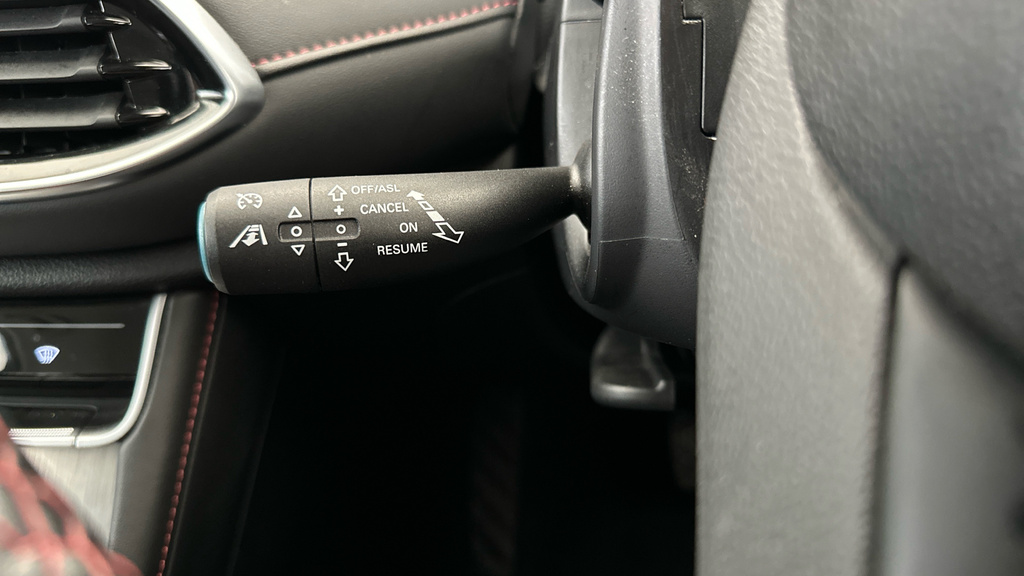 MG HS 1.5 T-gdi 16.6Kwh Se Suv Plug-in Hybrid Red #17