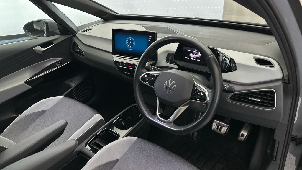 Volkswagen ID.3 Pro 58Kwh Family Hatchback 145 Blue #11