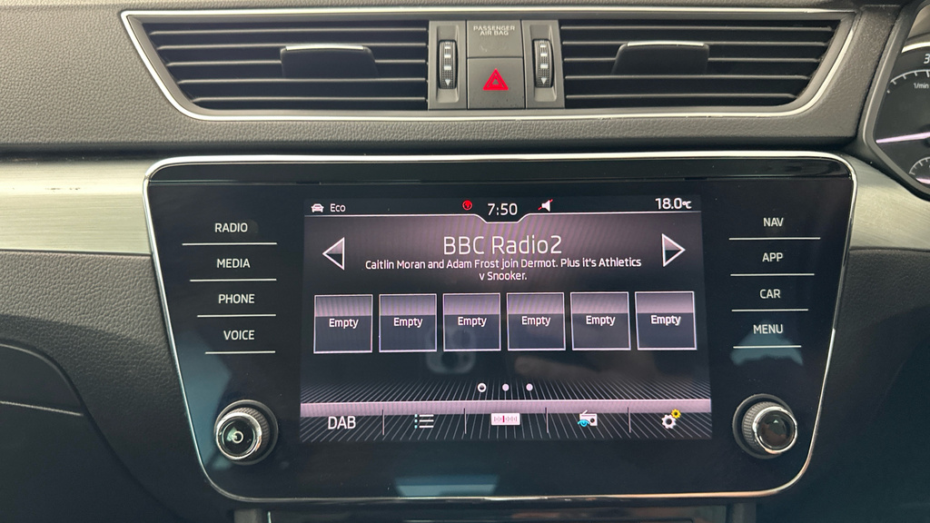 Skoda Superb 2.0 Tdi Sportline Hatchback Dsg Euro 6 Green #17