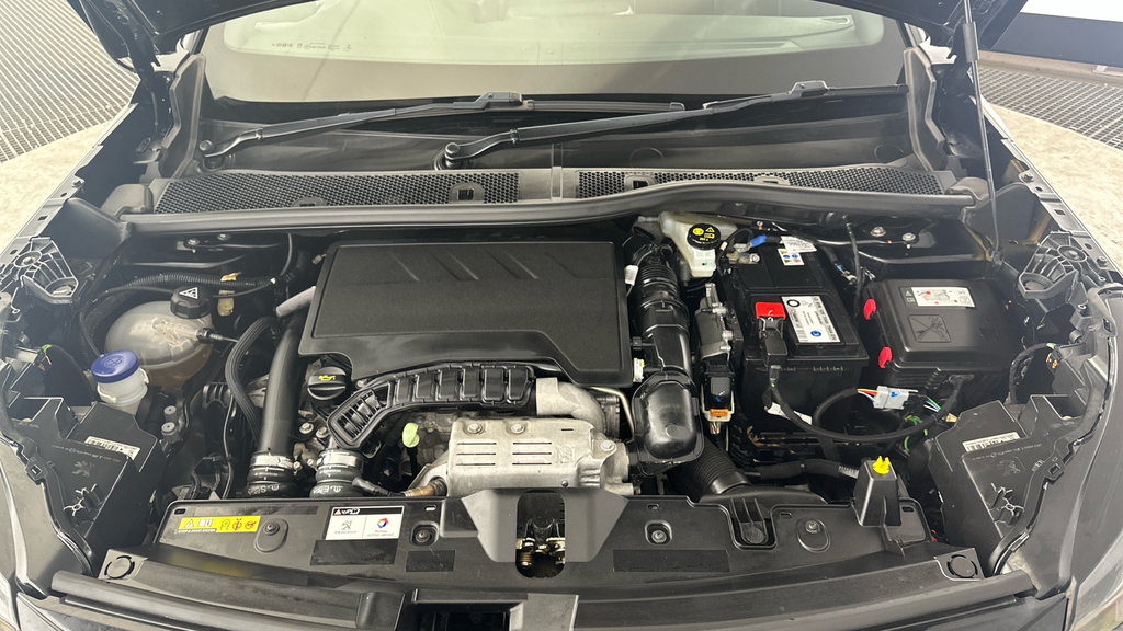 Peugeot 2008 1.2 Puretech Allure Premium Eat Euro 6 Ss #29