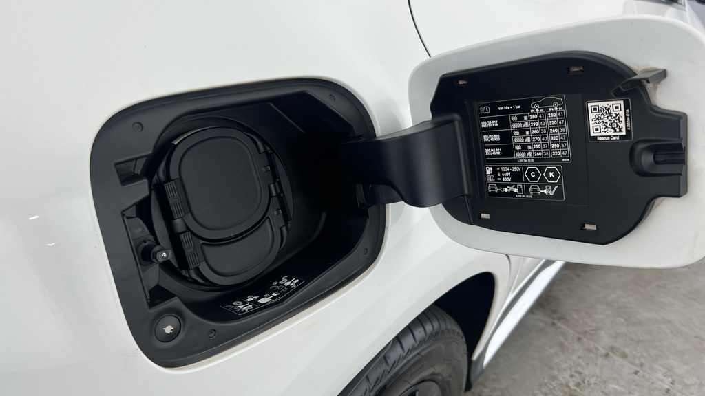 Mercedes-Benz EQC Eqc 400 4Matic Sport 403 Bhp Grey #32