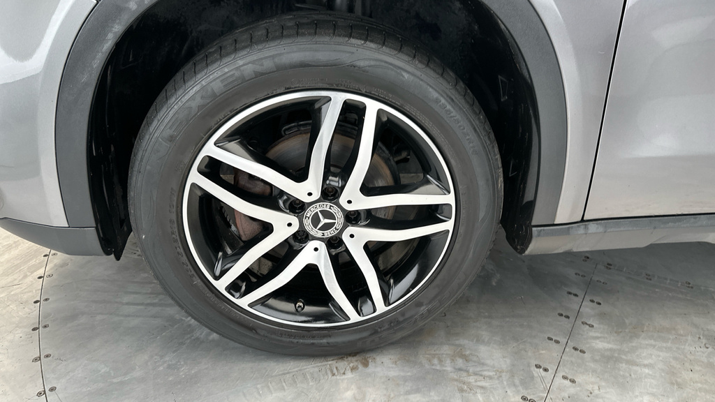 Mercedes-Benz GLA Class 200 Sport Premium Plus Suv 7G-dct Eur White #22