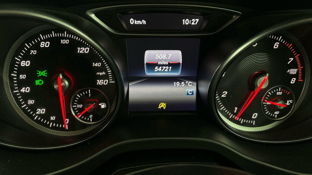 Mercedes-Benz GLA Class 200 Sport Premium Plus Suv 7G-dct Eur White #18