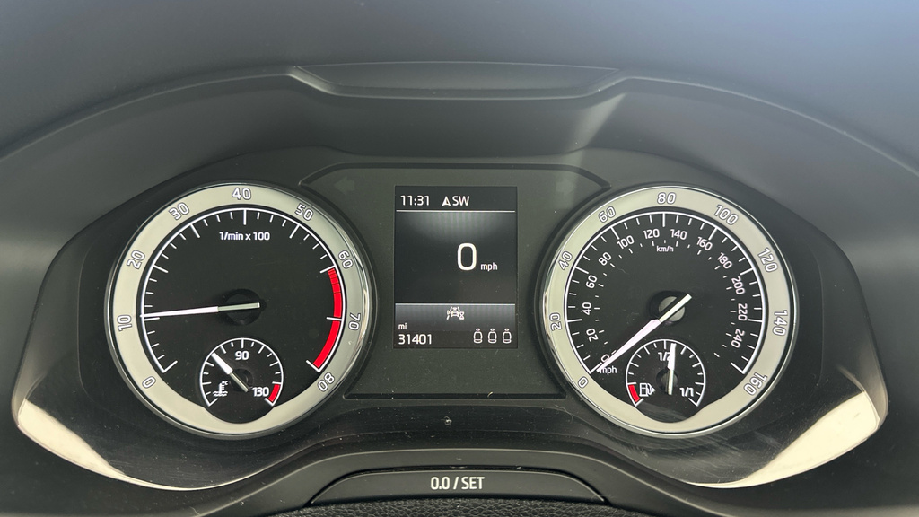 Skoda Karoq 1.6 Tdi Se L Estate Grey #24