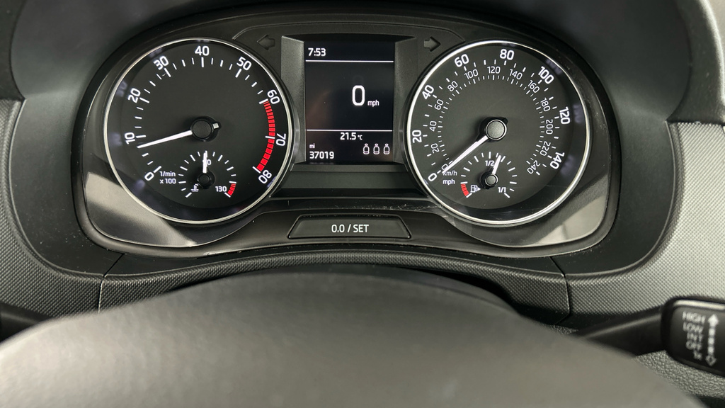 Skoda Fabia 1.0 Tsi Se Dsg Euro 6 Ss Silver #17