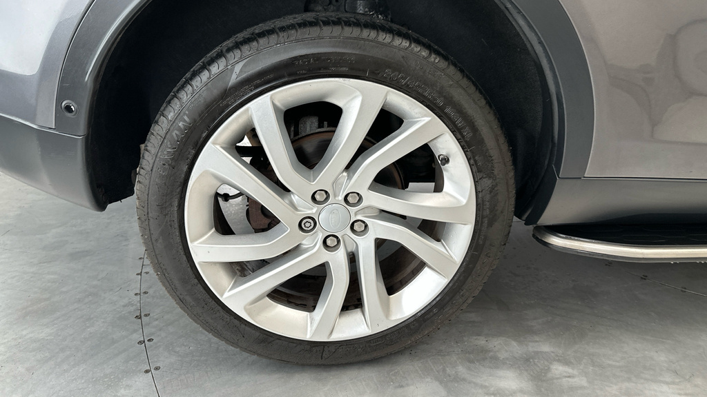 Land Rover Discovery Sport Td4 Hse Black Brown #25
