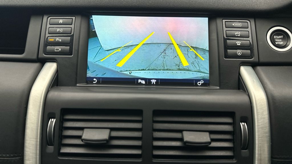 Land Rover Discovery Sport Td4 Hse Black Brown #16