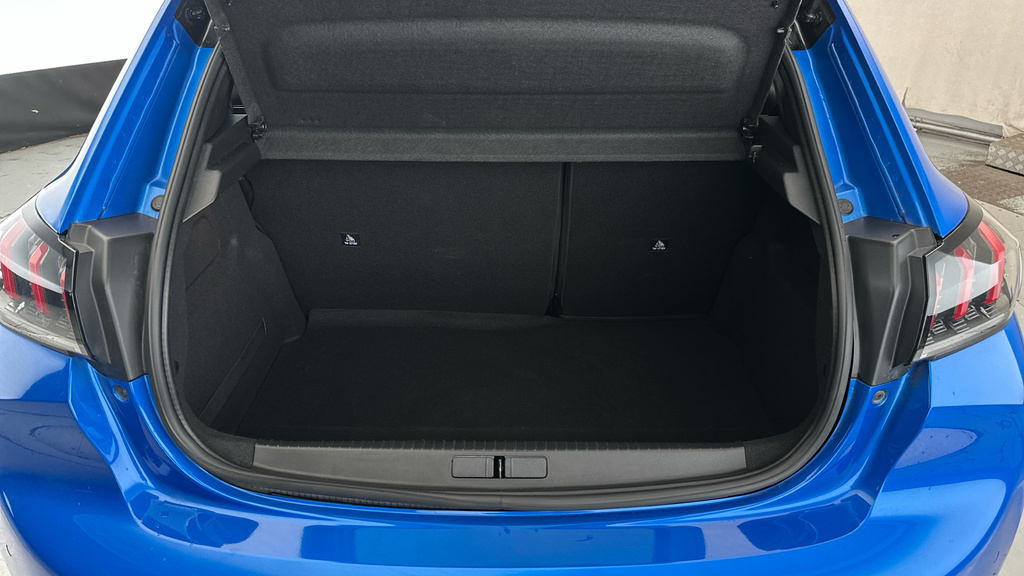 Peugeot e-208 50Kwh Gt Hatchback 7.4Kw Charge Grey #22