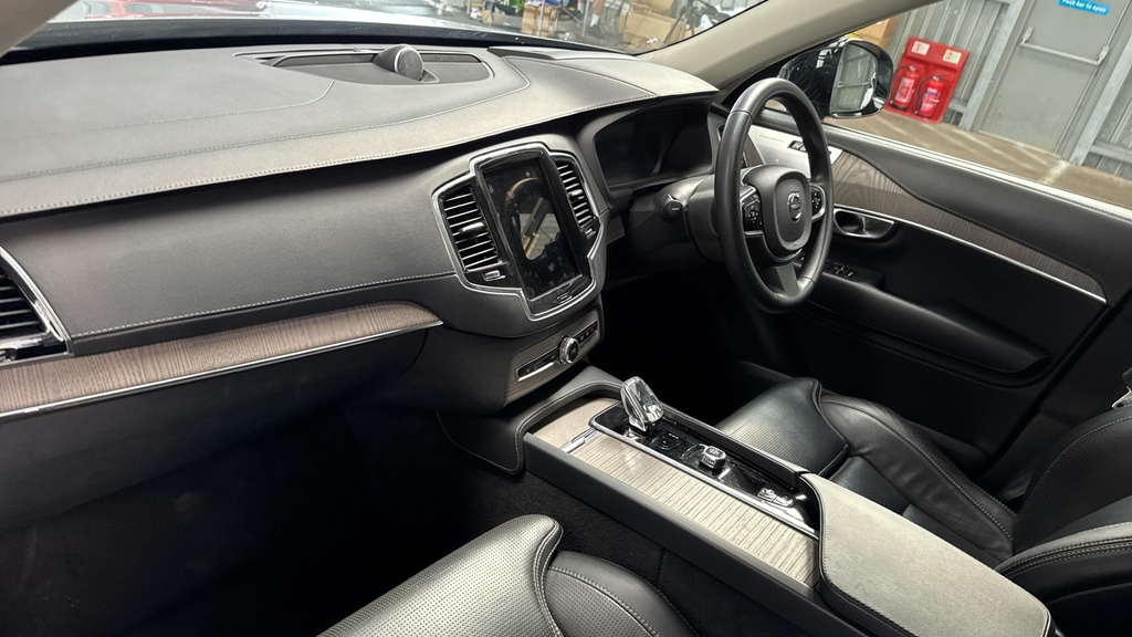 Volvo XC90 B5 Plus, Awd Mild Hybrid, Dark, 7 Seats T Black #10